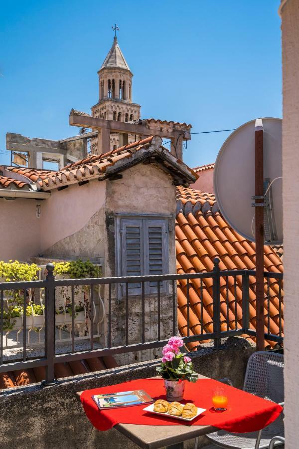 Rooftop City View Apartment In The Palace Walls Split Kültér fotó